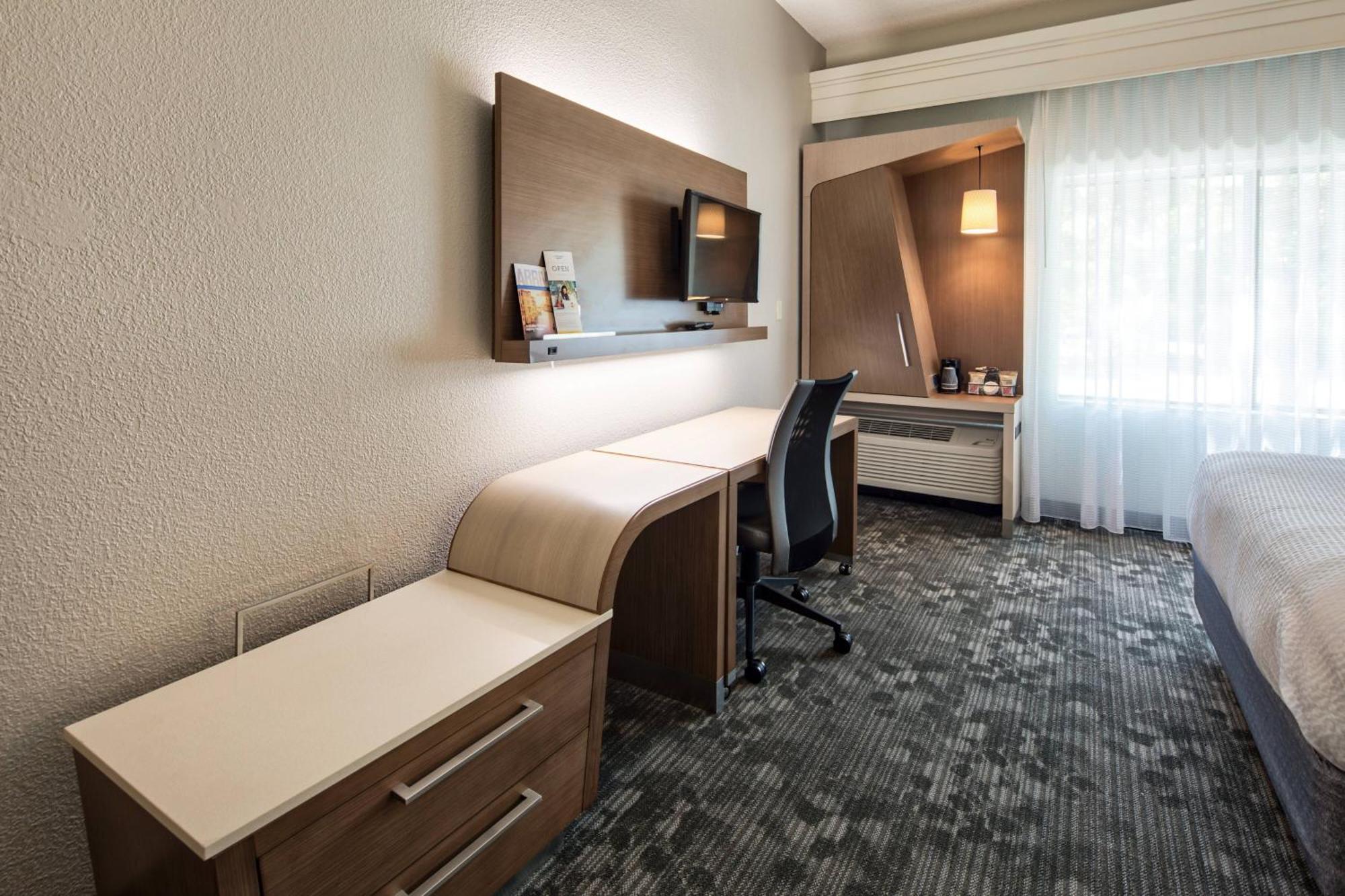 Courtyard By Marriott Rock Hill Hotel Eksteriør billede